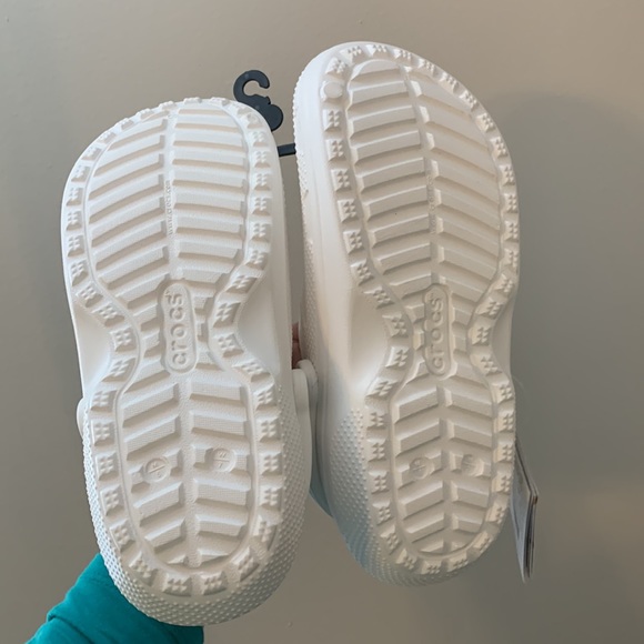 White Fur-Lined Crocs - Picture 4 of 11